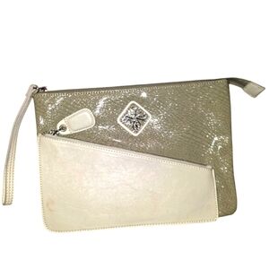 Simply Vera Large Ivory and Beige Snakeskin look Zip Wristlet Clutch
